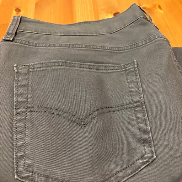 Levi's 514 Straight Fit 35x32 Light Blue Jeans Chinos - Picture 4 of 4